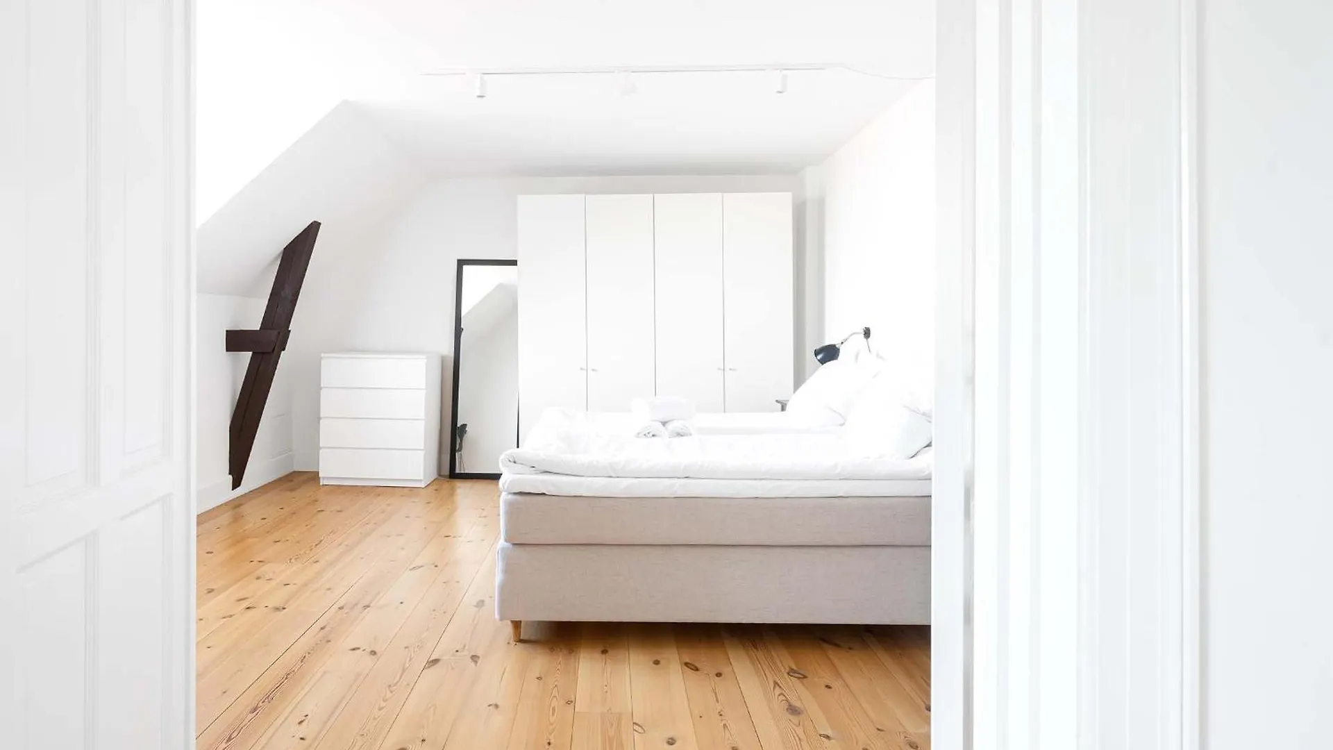 Great 3-Bed In Fantastic Location Lejlighed København